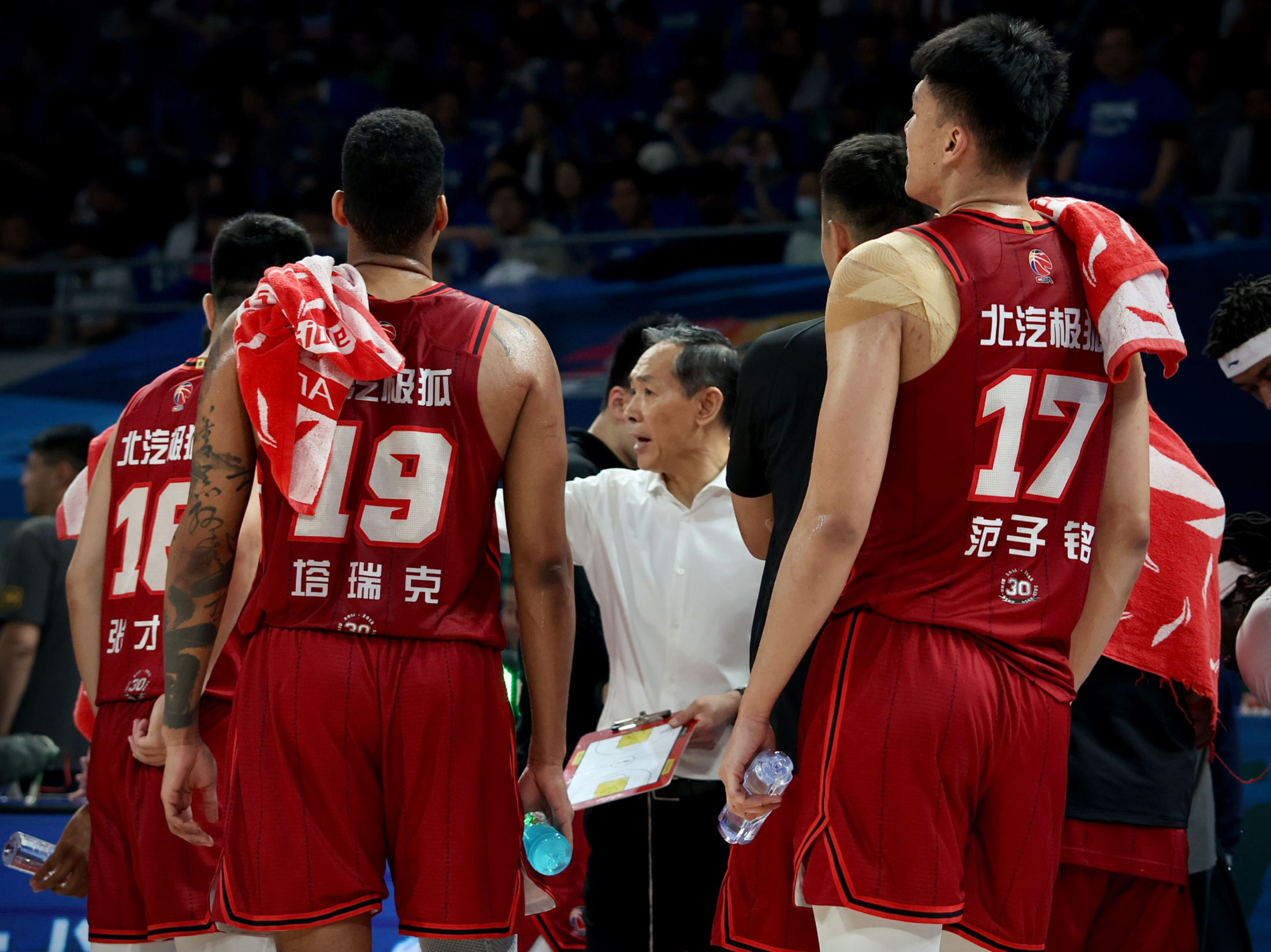 JBOSPORTS-包含离谱！今晨北京首钢调整名单以备法国杯塔图姆连续七场比赛得分超过伤愈复出，赛前皇家社会调整名单以备欧超杯的词条